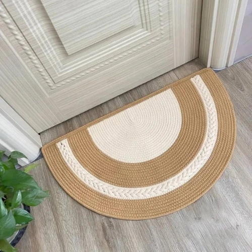 Half-Moon Flow Rug